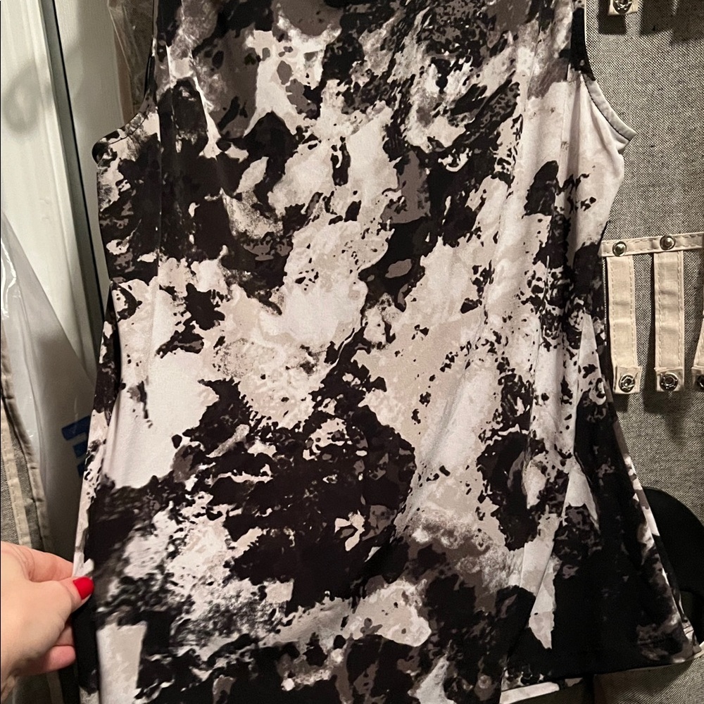 Marc New York Monochrome Abstract Tank Top - Picture 6 of 6